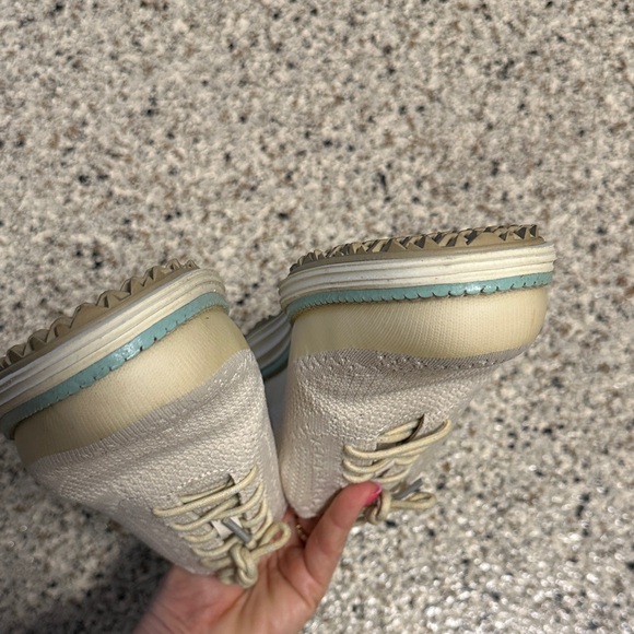 Cole Haan Cream golf Shoes - Picture 6 of 8